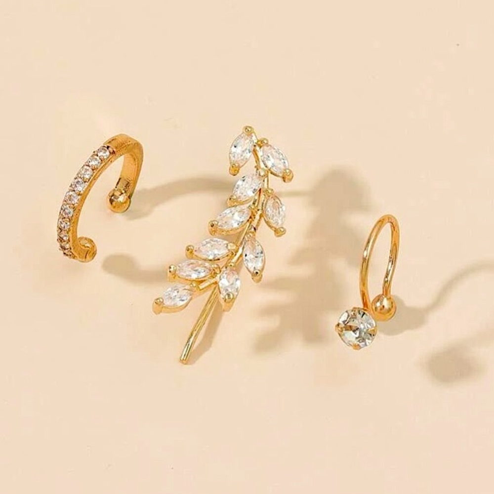 ⚜️[𝟯/$𝟭𝟴]⚜️CZ Gold Floral 3 Earrings Set NEW - Picture 3 of 5